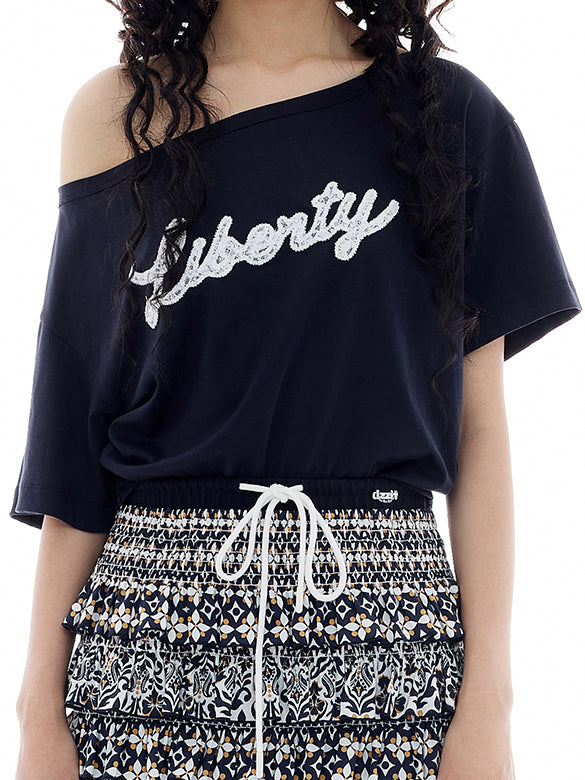 Side Gather One-Shoulder T-shirt