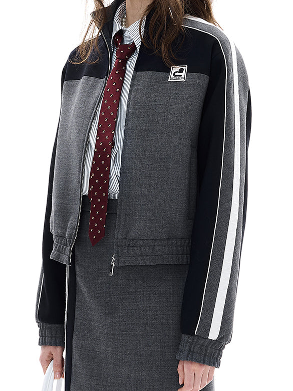 Sporty Line Zipper Outer