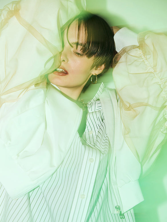 Tulle Combination Gather Sleeves Blouson