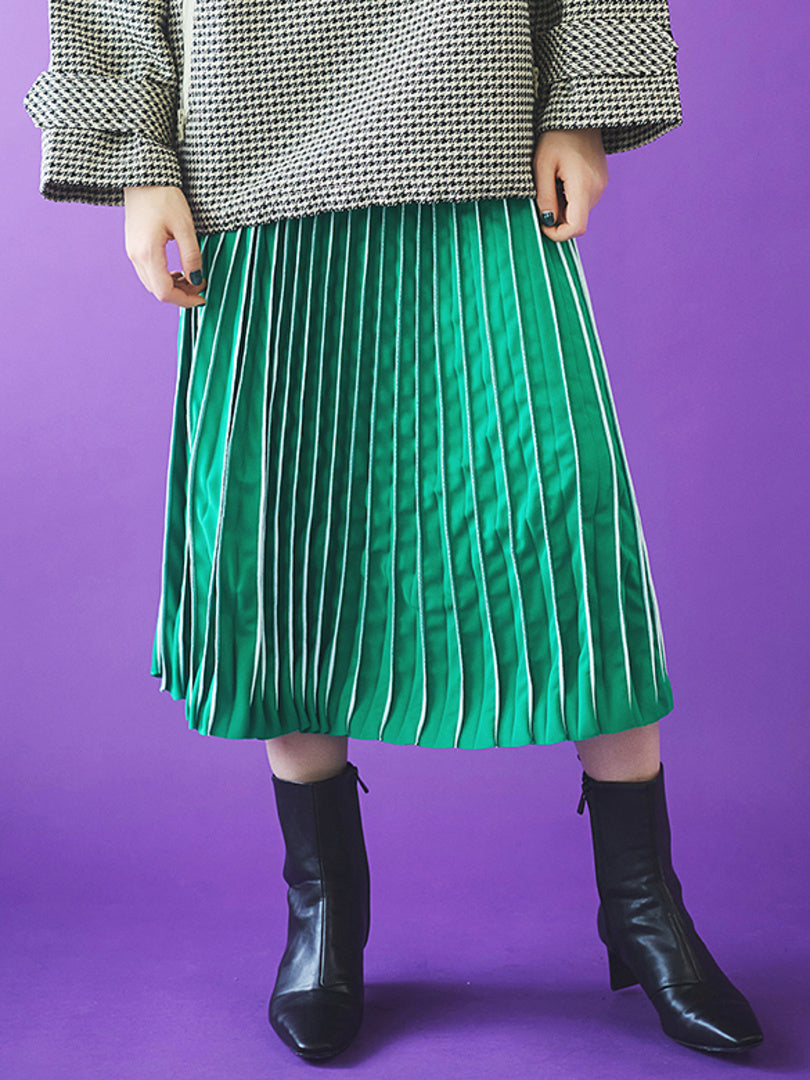 Piping Pleats Green Skirt