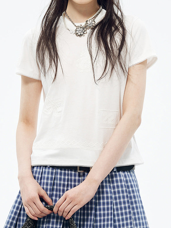 Embroidery Pattern T-shirt