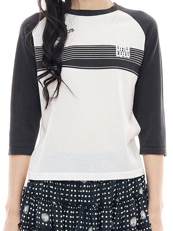 Embroidery Raglan Sleeves Knit Top