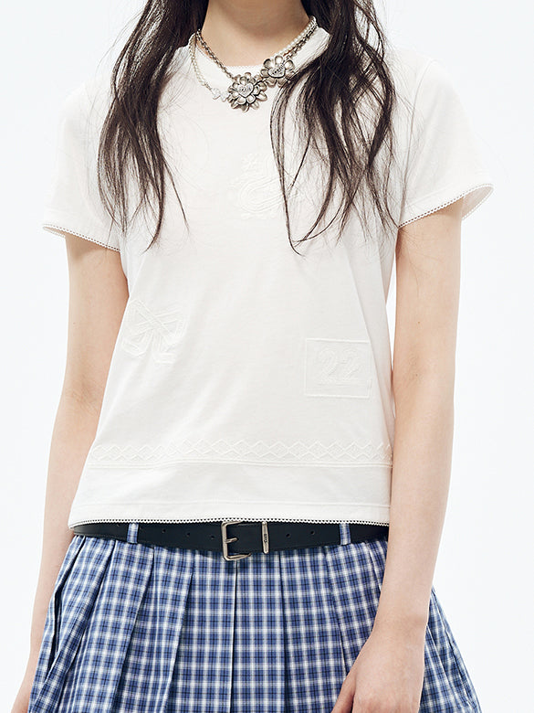 Embroidery Pattern T-shirt