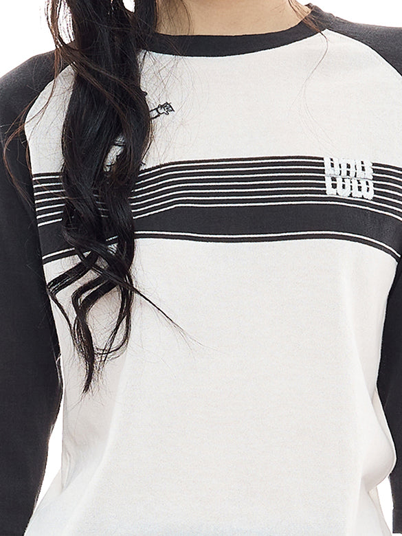 Embroidery Raglan Sleeves Knit Top