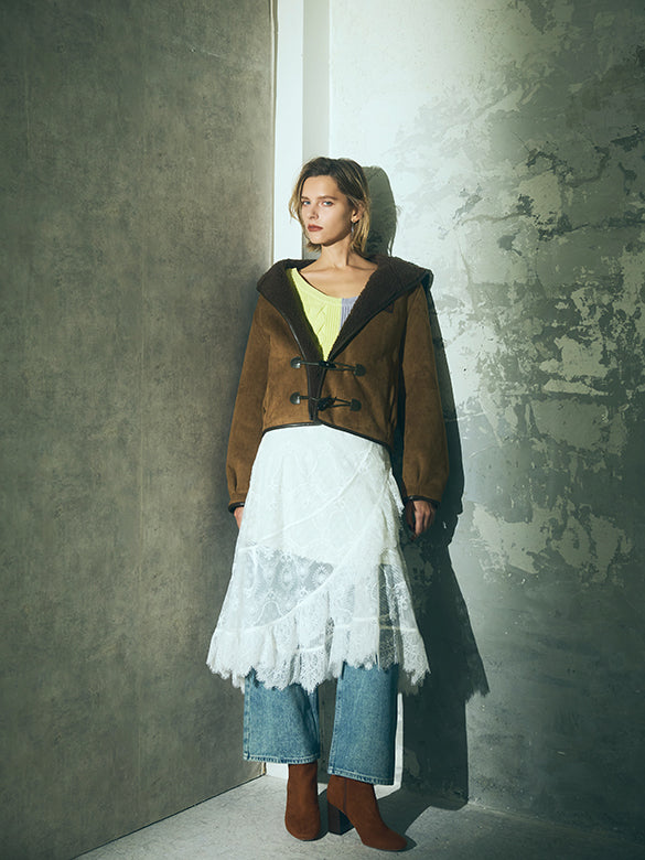 Bi-color Damage Off-shoulder Cable Short Knit