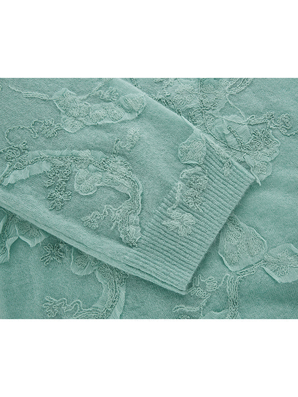 Flower Embroidery Knit Top