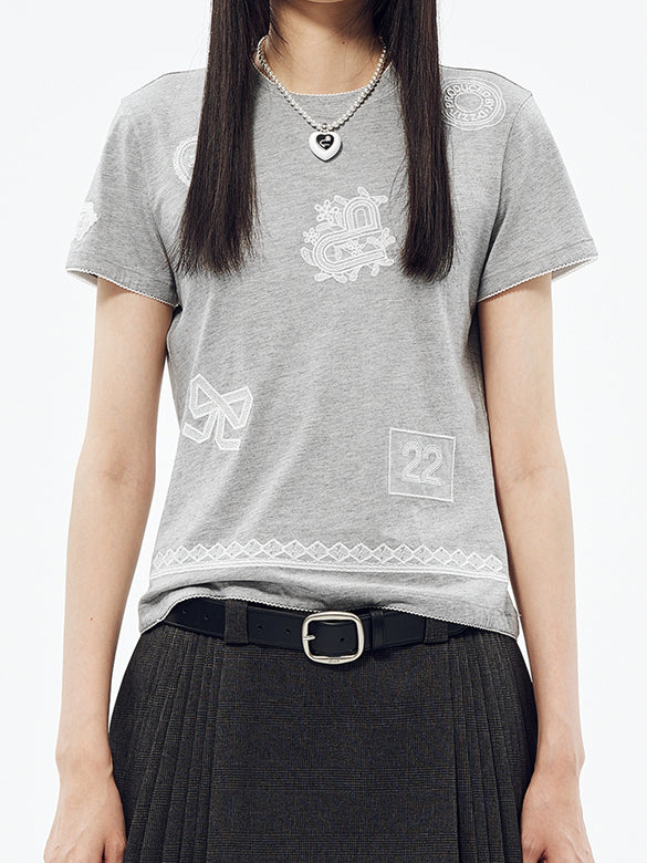 Embroidery Pattern T-shirt