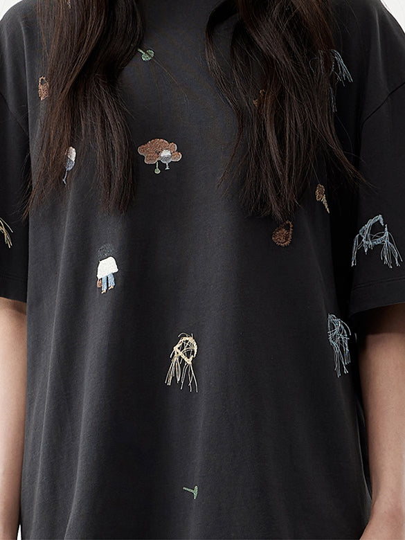 Embroidery Character Pattern T-shirt