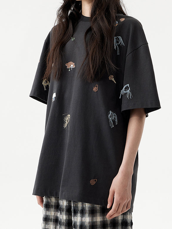 Embroidery Character Pattern T-shirt