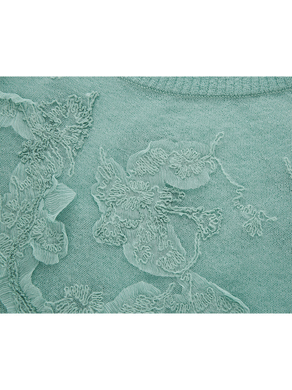 Flower Embroidery Knit Top