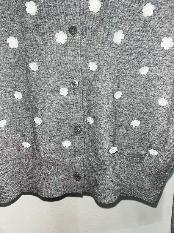 Flower Button Knit Cardigan