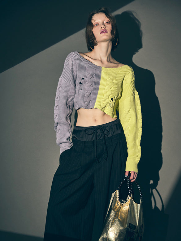 Bi-color Damage Off-shoulder Cable Short Knit