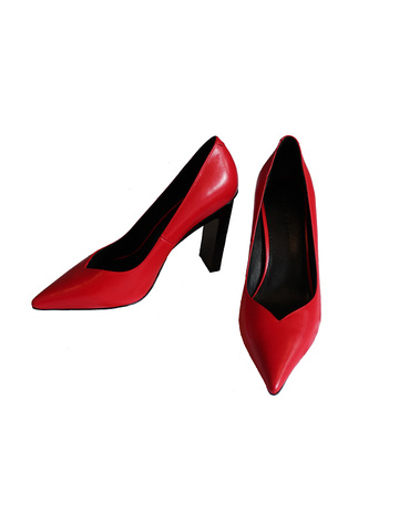Pointed toe Pumps