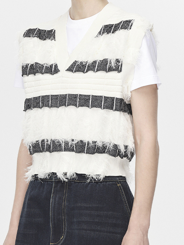 Fringe Design Stripe Sleeveless Knit