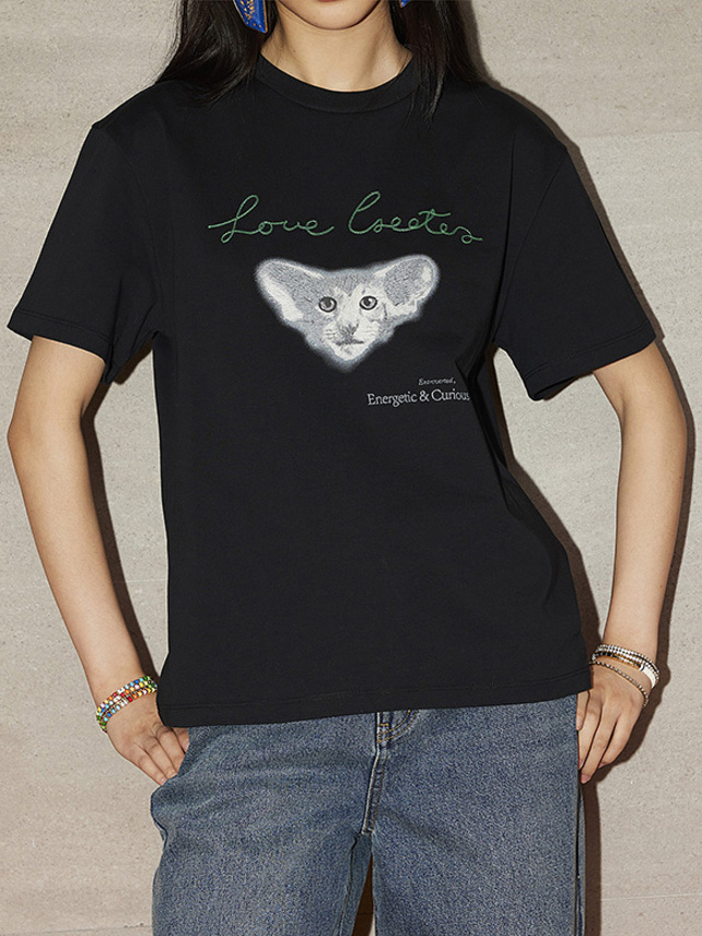 Printed & Embroidery Cat Design T-Shirt