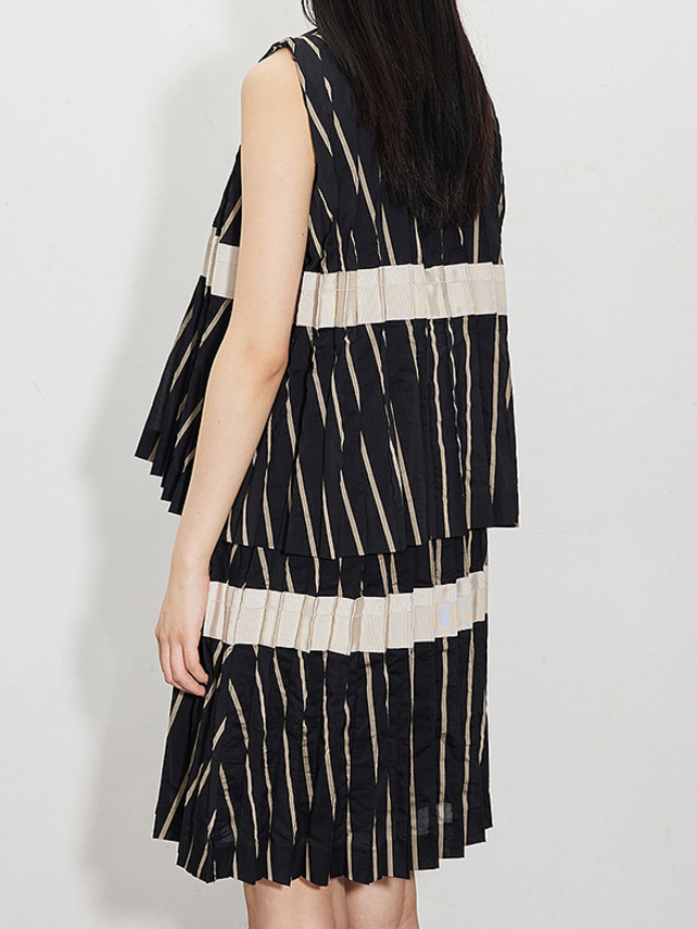 Stripe Pleats Dress