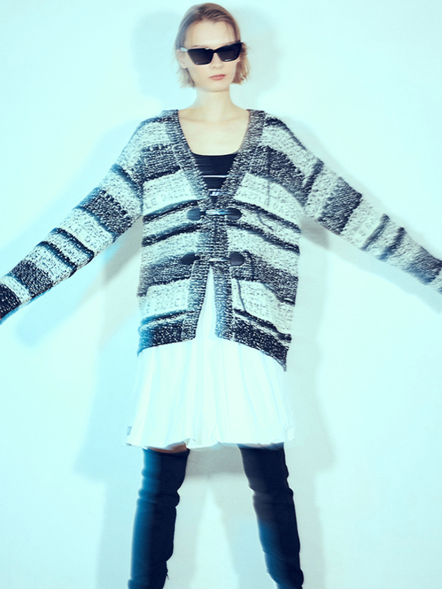 Design Stripe Knit Cardigan