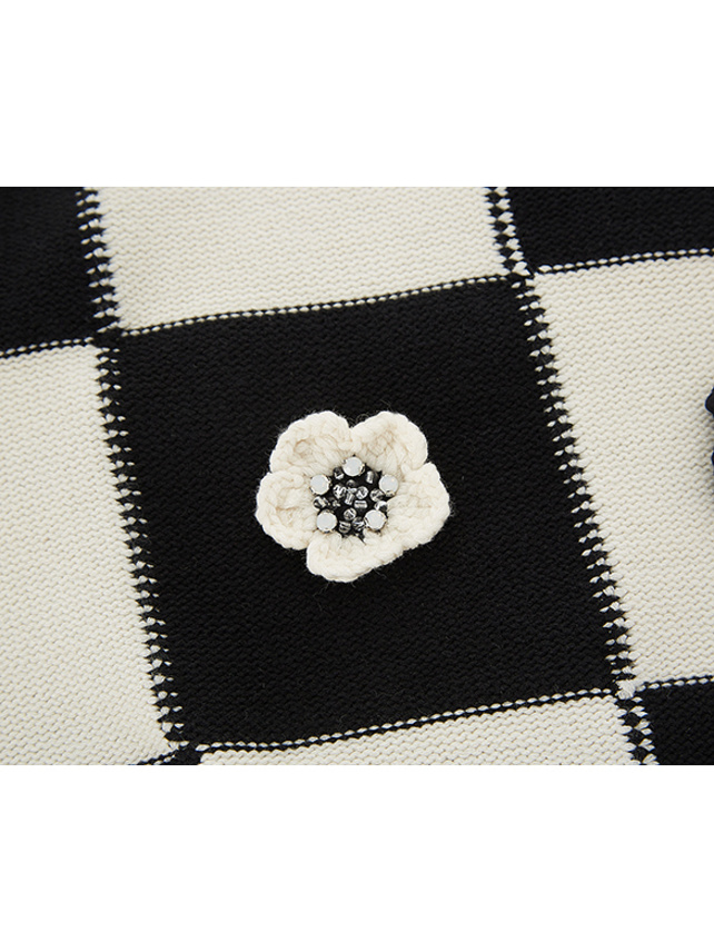 Flower Motif Checkered Knit Vest
