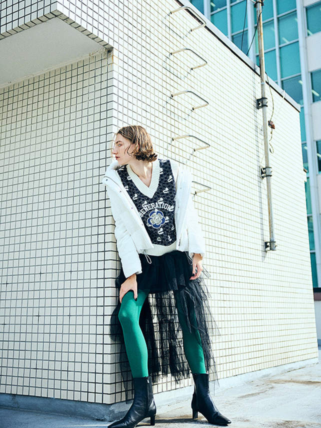 Embroidery & Sequins d Logo Knit Vest - DAZZLE FASHION(ダズル