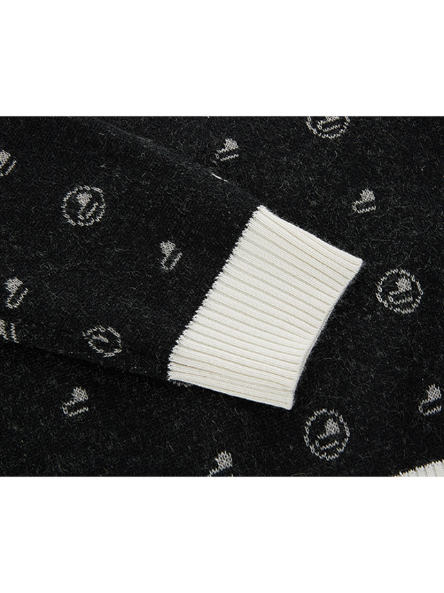 Sequins Flower Logo Design Knit Top