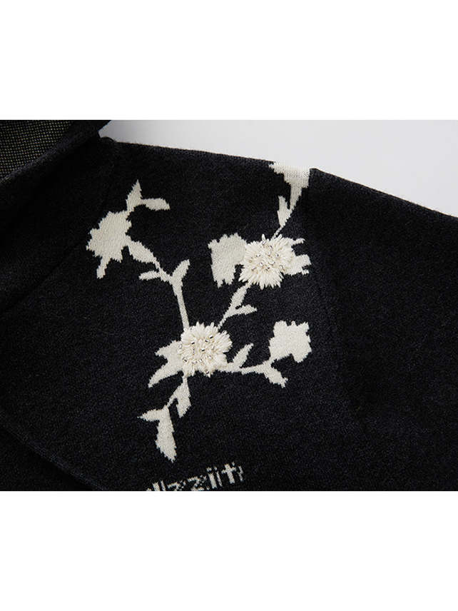 Embroidery Flower Design Knit Short Hoodie