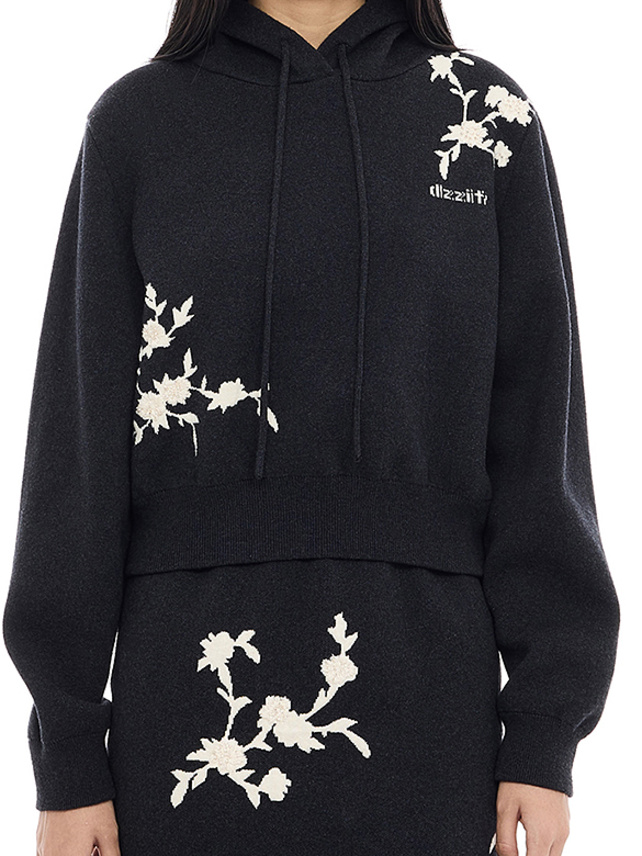 Embroidery Flower Design Knit Short Hoodie